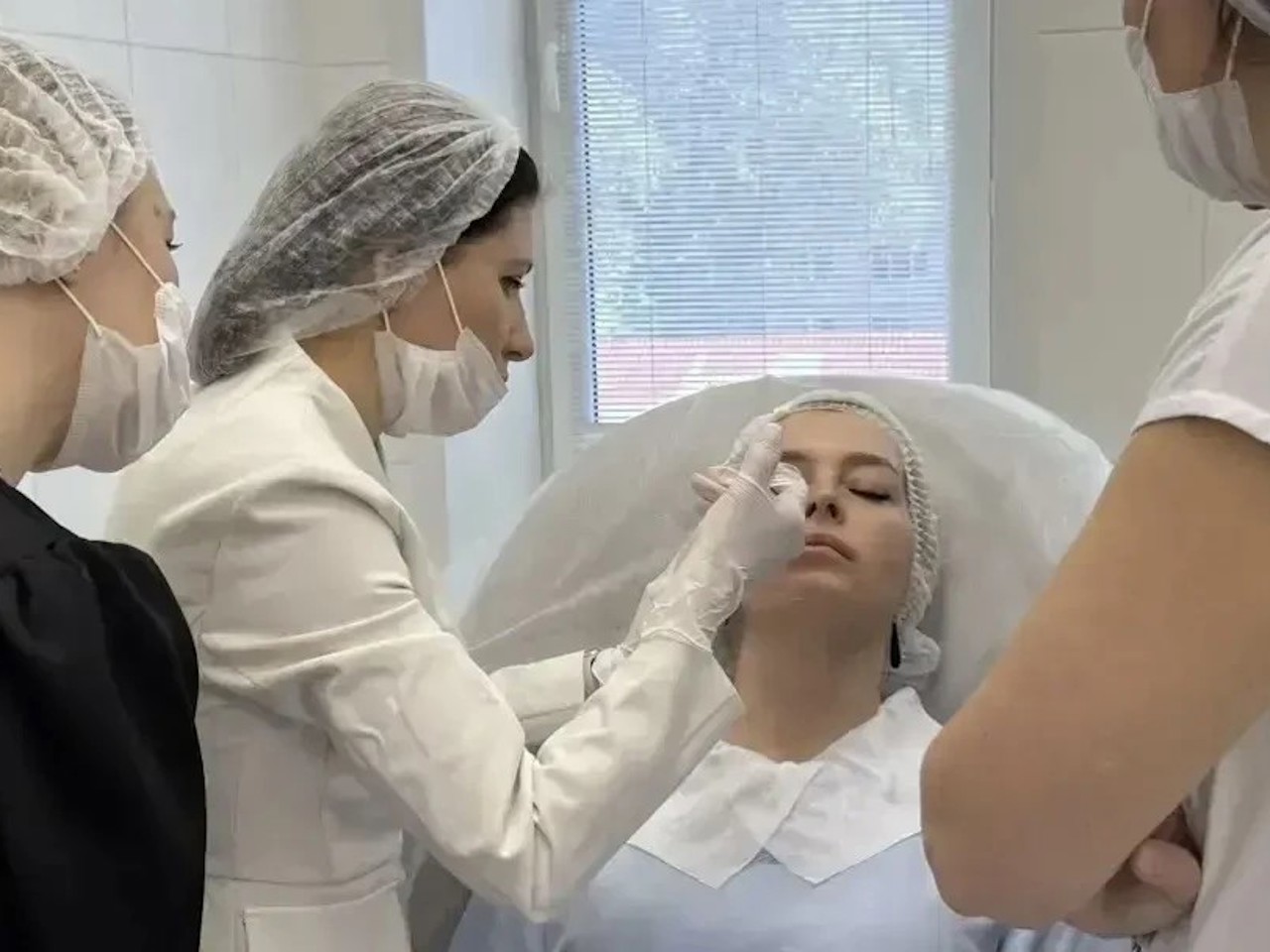 Индивидуальная постановка руки Merz Aesthetics, г. Саранск